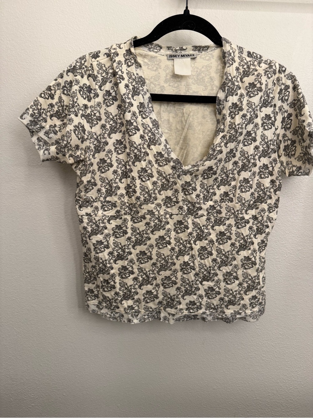 Issey Miyake Cream Short Sleeve V-Neck Top with Gray Floral Print